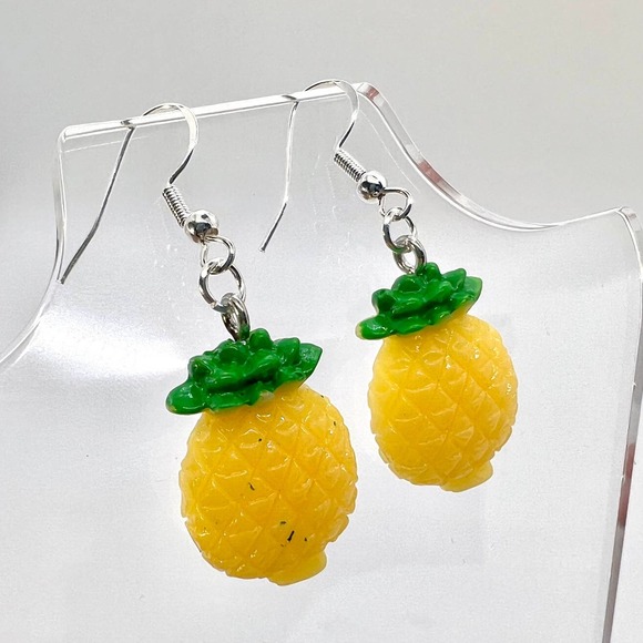 Pineapple Earrings - Fruit Earrings - Food Earrings - Snack Earrings - Picture 3 of 8